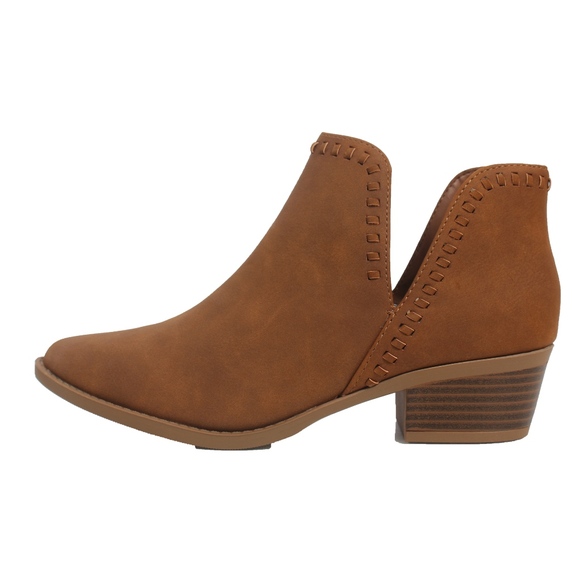 Size 6 Cognac Braided Side V Cut Low Stacked Heel - Picture 2 of 6